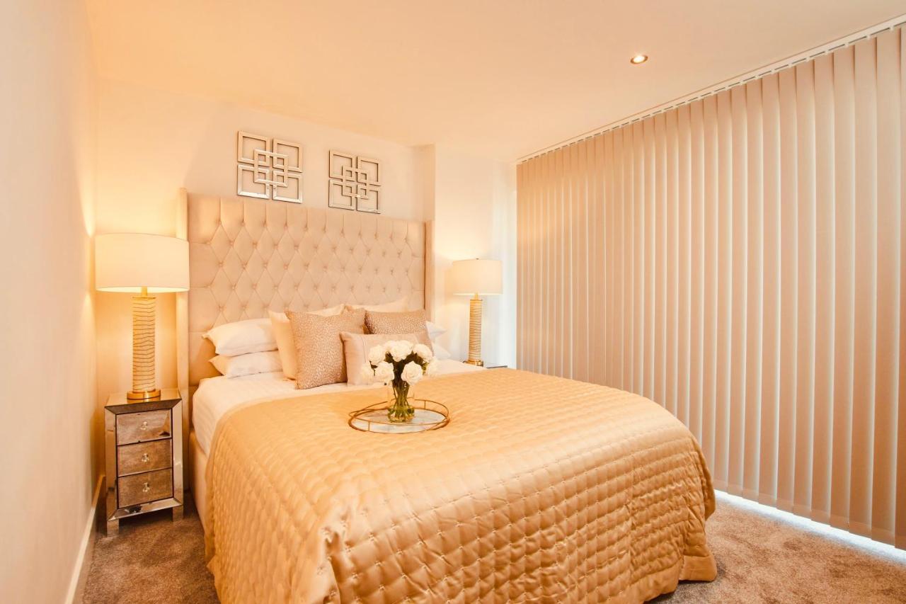 King Deluxe City Apt Large Balcony& Free Parking! Leeds  Exterior photo