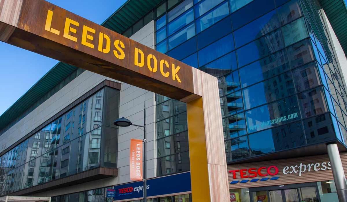 King Deluxe City Apt Large Balcony& Free Parking! Leeds  Exterior photo